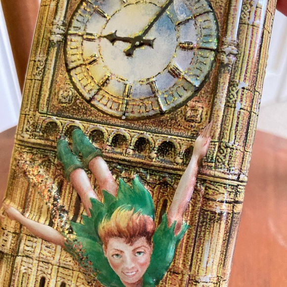 Churchill’s Peter Pan Money Box Bank Tin - London UK - Picture 9 of 11